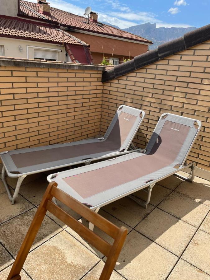 Duplex 6 Plazas Para Desconectar De La Rutina Oliana Dış mekan fotoğraf